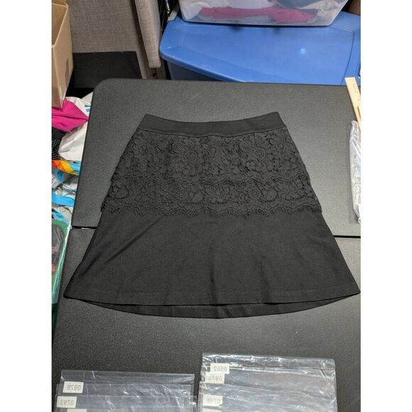 CABI Black Soiree with Lace Skirt Women's 4 - Picture 2 of 7